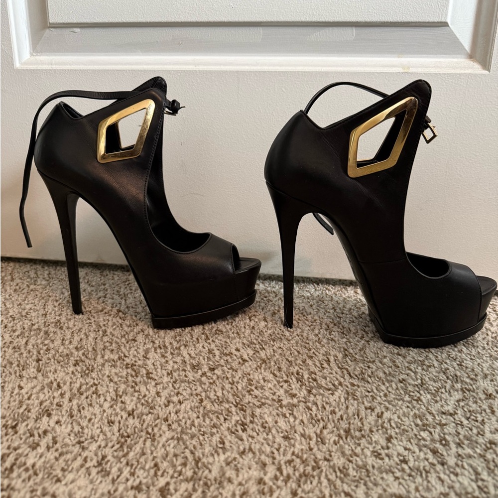 Gianmarco Lorenzi Black and Gold Cutout Heels